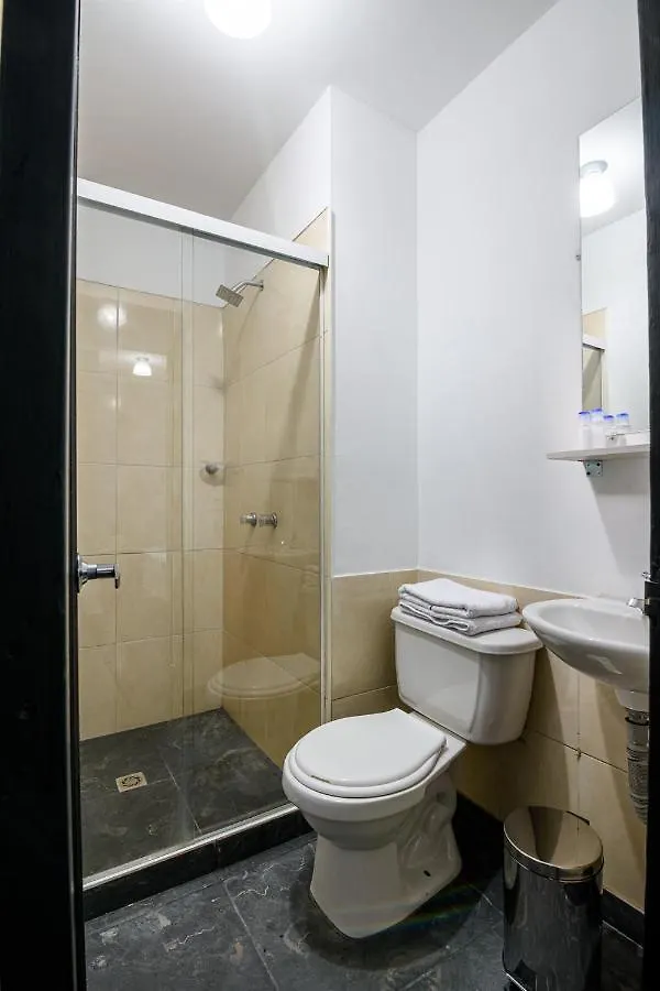 Alma Bed & Breakfast Medellin 2*,